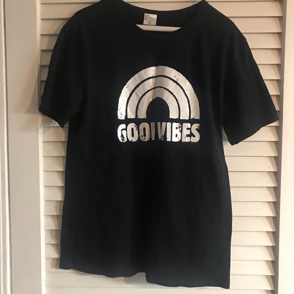 3/$15 Good Vibes black T-shirt size M - Picture 1 of 6